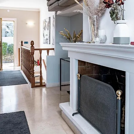 Peaceful Modern 2 Bedroom In Aloha Pueblo With View Over The Pool *