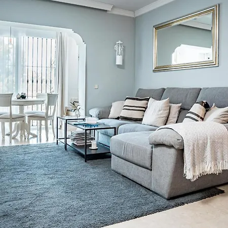 Peaceful Modern 2 Bedroom In Aloha Pueblo With View Over The Pool