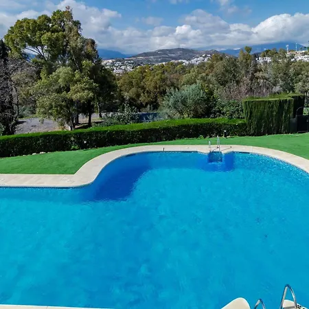 Appartement Peaceful Modern 2 Bedroom In Aloha Pueblo With View Over The Pool *